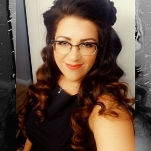 Meet your Posher, Kandice